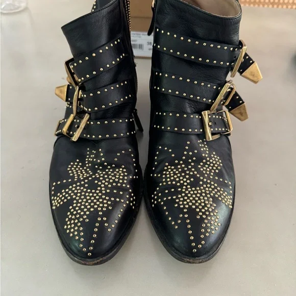 Chloe Susanna Studded Leather Ankle Boots in black and gold. - Picture 2 of 13
